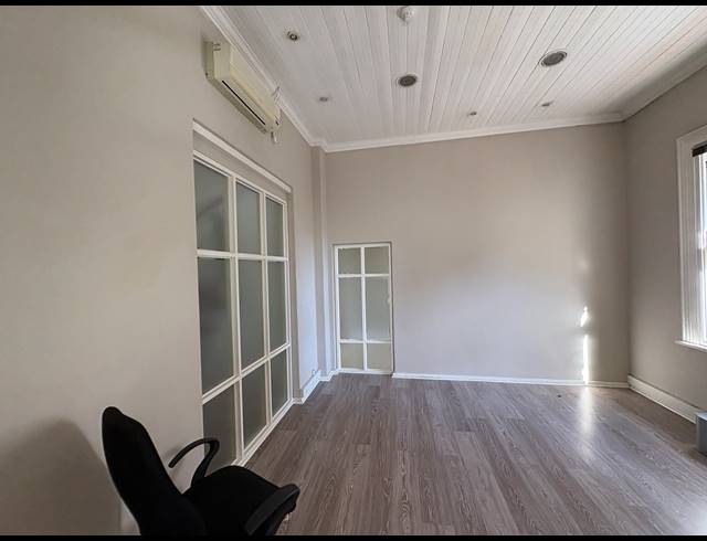 232M² OFFICE TO LET IN CAPE TOWN CITY CENTRE